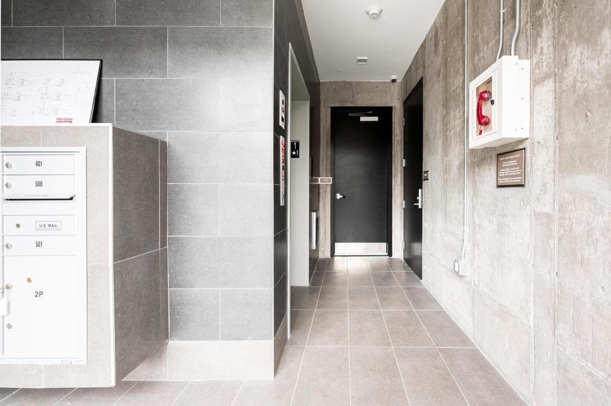 Luxurious Escape - Walk To Empower Field - Tesoro Villa Denver Bagian luar foto