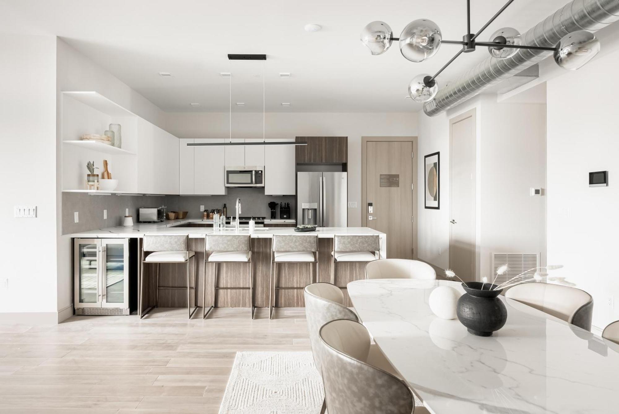 Luxurious Escape - Walk To Empower Field - Tesoro Villa Denver Bagian luar foto