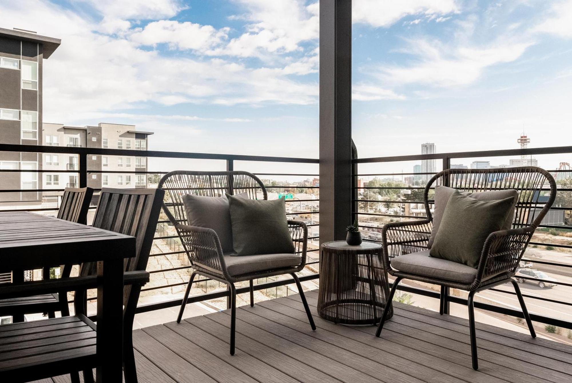 Luxurious Escape - Walk To Empower Field - Tesoro Villa Denver Bagian luar foto